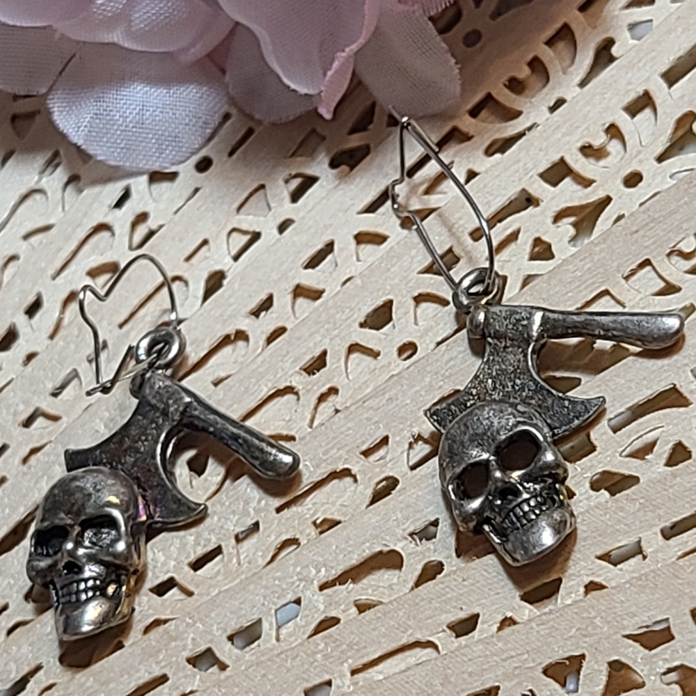 Skull Earrings for sale